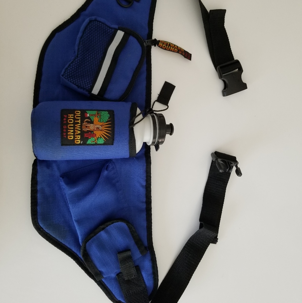 Adjustable Outward Hound Waist Pack